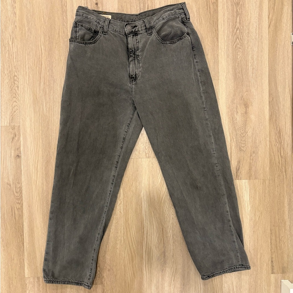 Gray Levi’s 568 Jeans